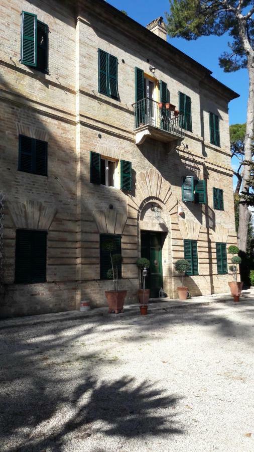 Il Gatto E Il Violino Villa Lido di Fermo Luaran gambar